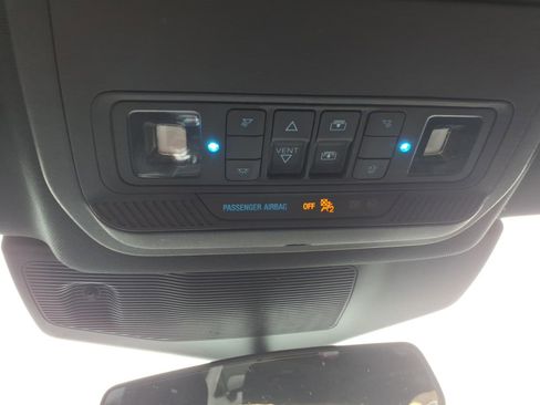 Used 2020 Ford Explorer XLT w/ Equipment Group 202A image 19