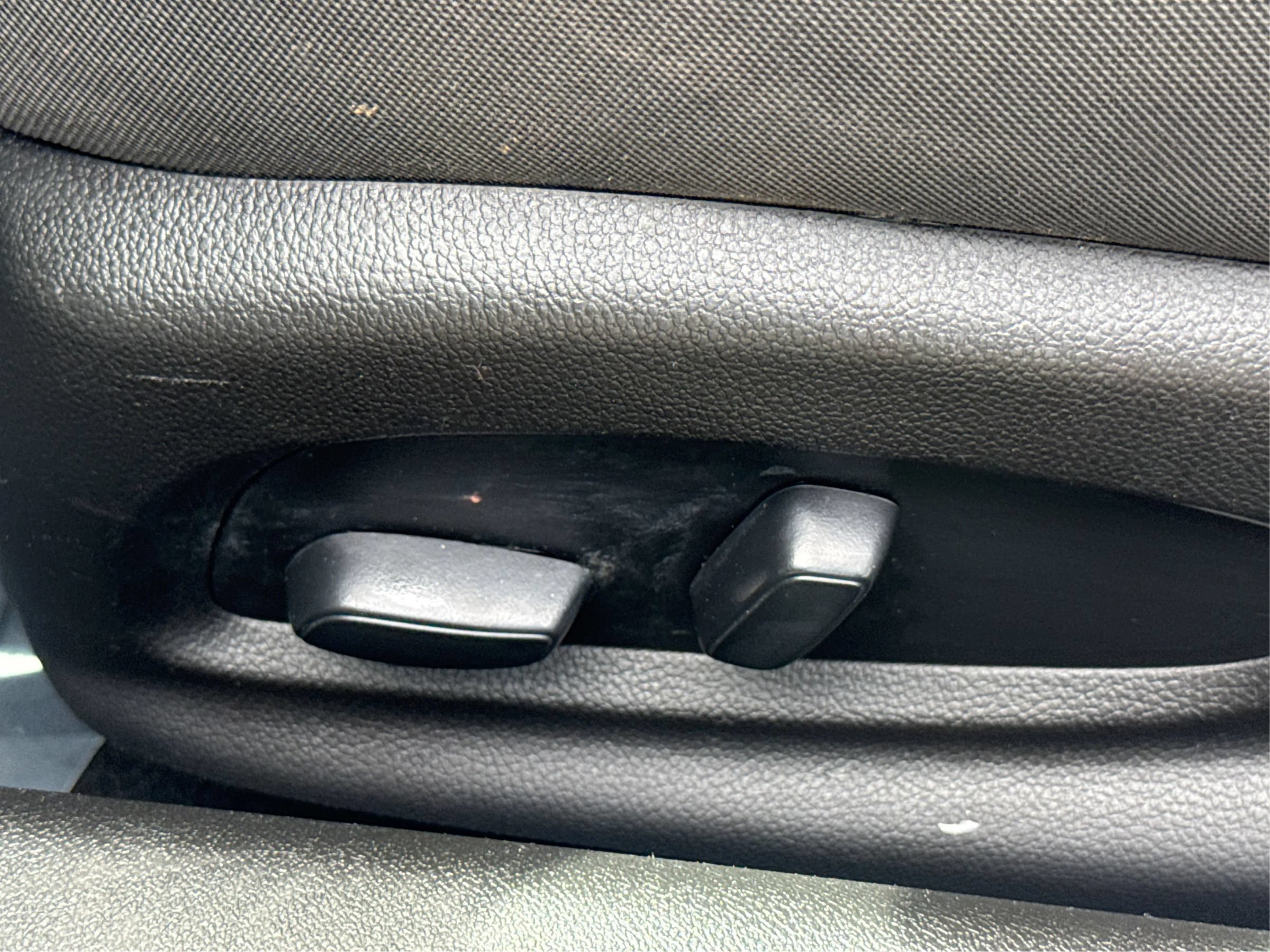 Used 2021 Chevrolet Camaro LS RWD image 38