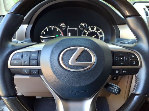 Certified 2021 Lexus GX 460 Premium w/ Premium Package AWD/4WD image 21