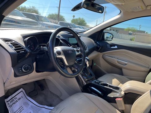 Used 2016 Ford Escape Titanium image 24