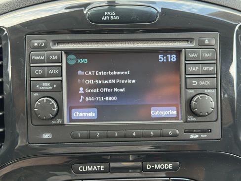 Used 2014 Nissan Juke SL AWD/4WD image 24