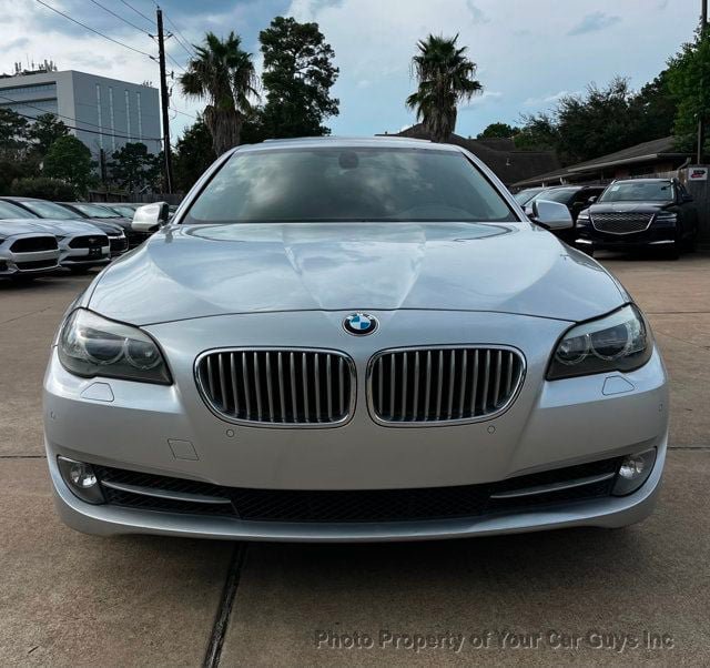 Used 2011 BMW 550i Sedan RWD image 2