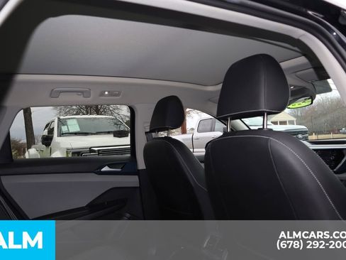 Used 2024 Volkswagen Taos SE image 27