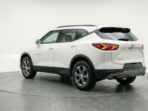 Used 2025 Chevrolet Blazer LT FWD image 6