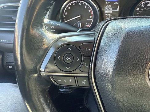 Used 2024 Toyota Camry SE image 29
