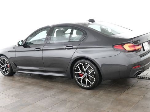 Used 2023 BMW 540i xDrive w/ Executive Package AWD/4WD image 3