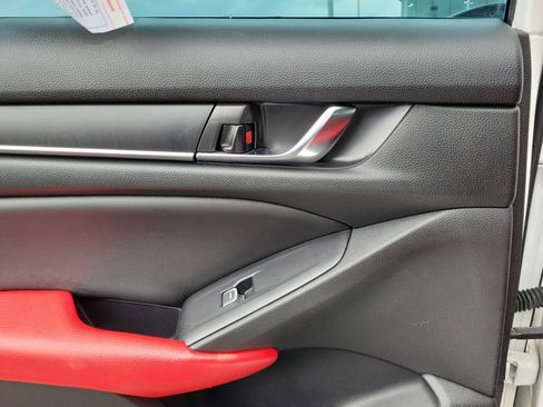 Used 2021 Honda Accord Sport image 12