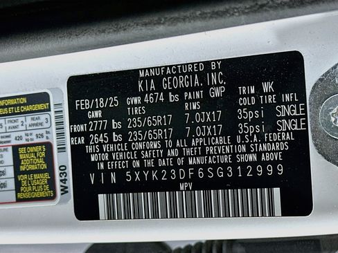 Used 2025 Kia Sportage LX FWD image 12
