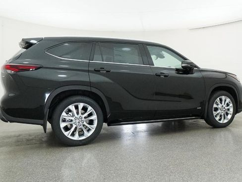 New 2026 Toyota Highlander Limited image 75