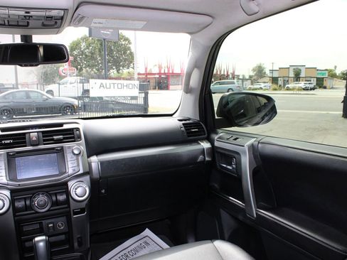 Used 2016 Toyota 4Runner Limited image 28