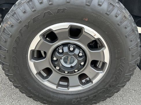 Used 2023 Ford F250 Lariat w/ Lariat Ultimate Package AWD/4WD image 12