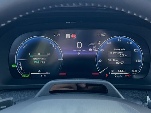 New 2025 Toyota Crown Signia image 29