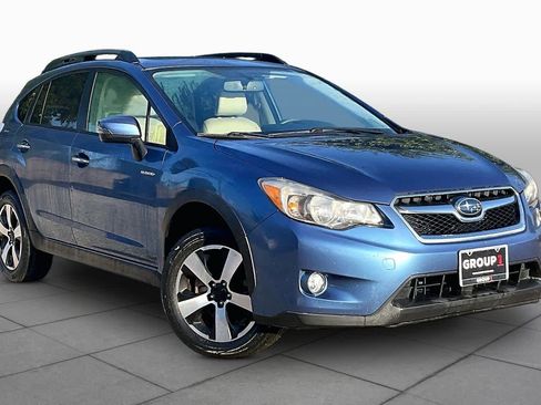 Used 2015 Subaru Crosstrek Touring w/ Popular Package #2 AWD/4WD image 3