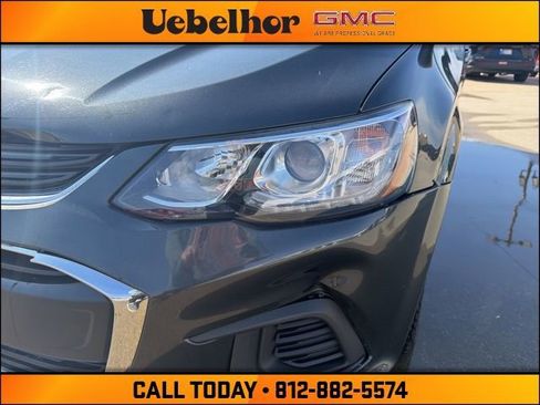 Used 2020 Chevrolet Sonic Premier image 12