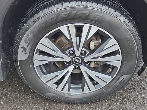 Certified 2023 Nissan Rogue SV w/ SV Premium B Package image 8