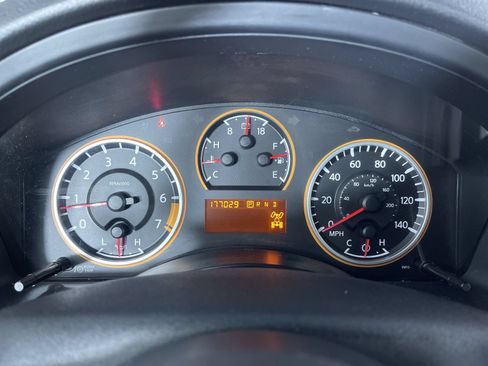Used 2012 Nissan Armada SV AWD/4WD image 16