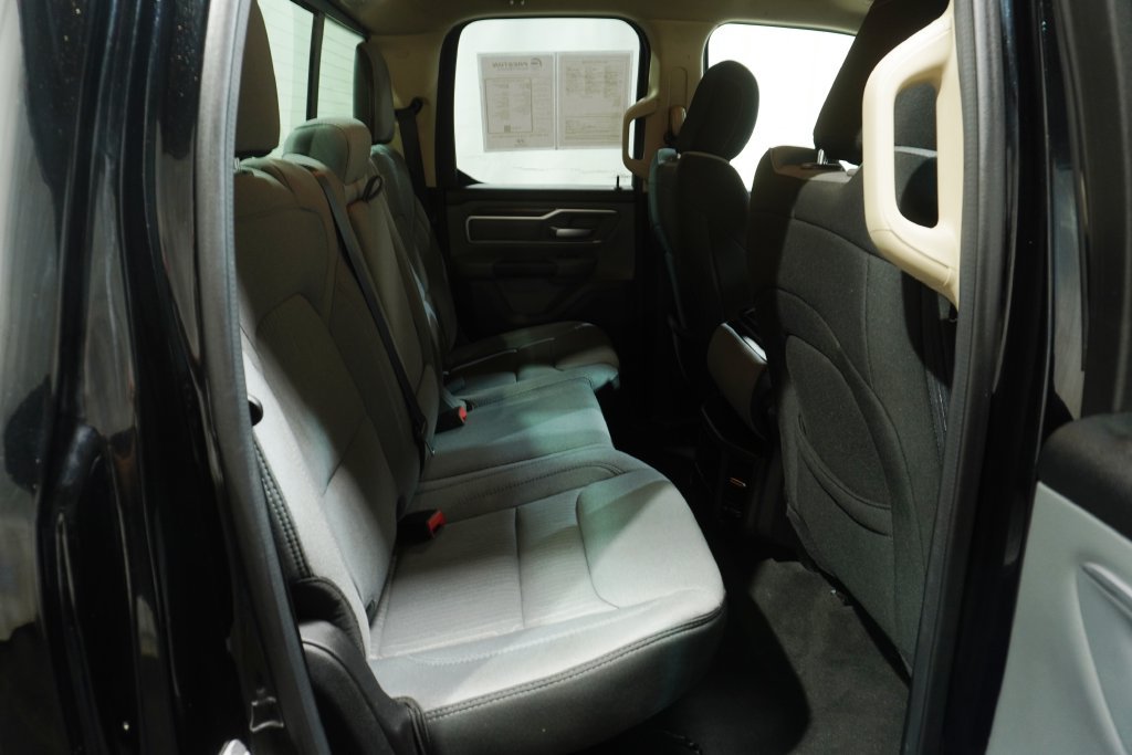 Used 2020 RAM 1500 Big Horn AWD/4WD image 14