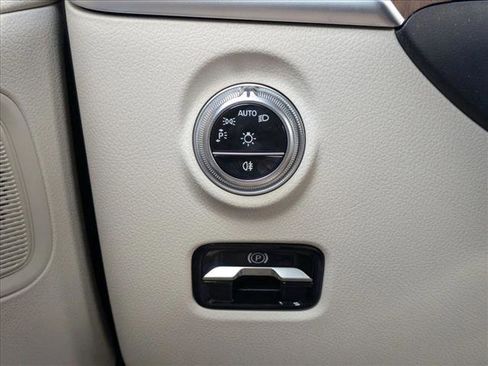 Used 2026 Mercedes-Benz C 300 Sedan image 12