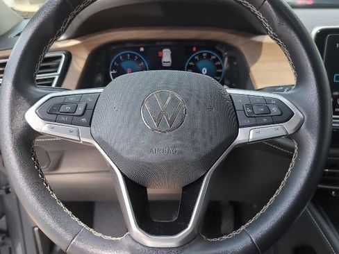 Used 2024 Volkswagen Atlas SE AWD/4WD image 9