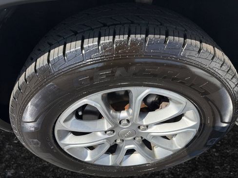 Used 2016 Jeep Grand Cherokee Limited image 21