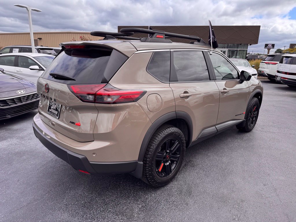 Used 2026 Nissan Rogue SV AWD/4WD image 5