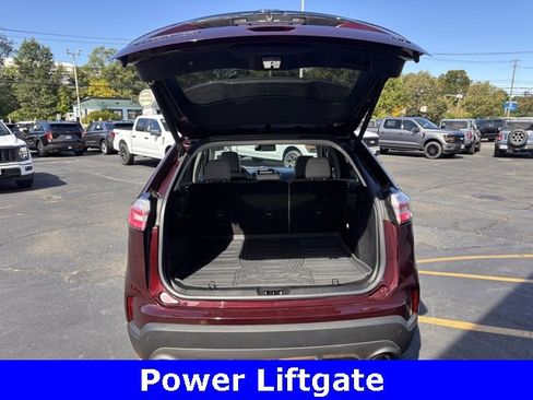 Used 2022 Ford Edge Titanium w/ Equipment Group 301A image 7