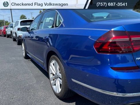 Used 2017 Volkswagen Passat 1.8T SEL Premium FWD image 8