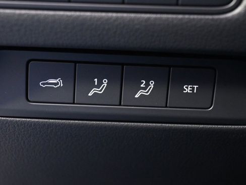 Used 2025 MAZDA CX-50 AWD 2.5 Turbo w/ Premium Pkg image 25