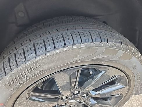 Used 2024 Lincoln Navigator L Reserve AWD/4WD image 12
