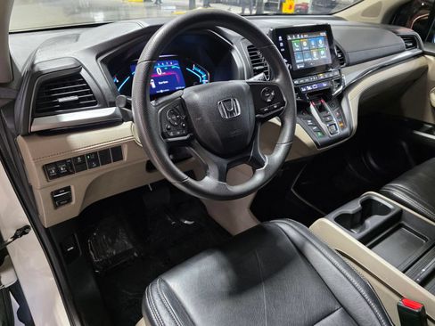 Used 2018 Honda Odyssey EX image 24