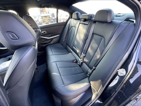 Used 2025 BMW 330i xDrive Sedan w/ Convenience Package image 27