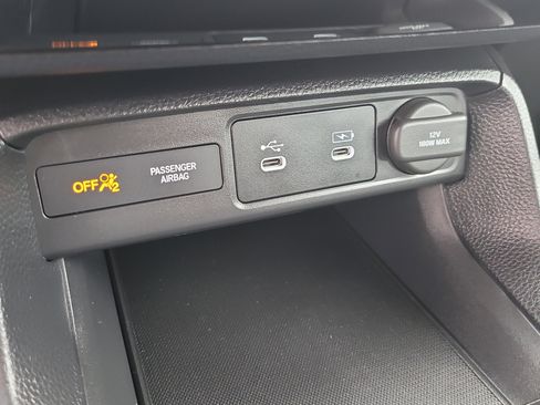 Used 2025 Honda Civic Sport image 23