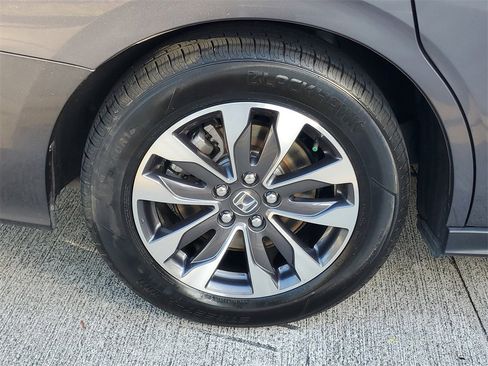Used 2024 Honda Odyssey EX-L image 7