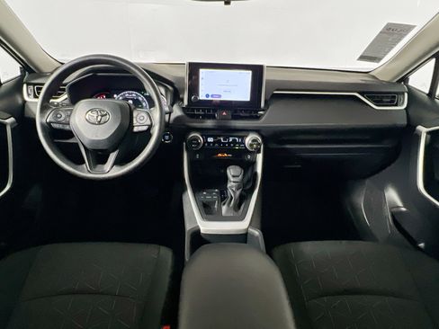 Used 2025 Toyota RAV4 XLE w/ Convenience Package FWD image 30