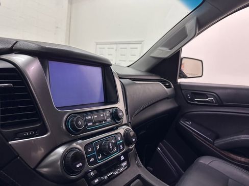Used 2018 Chevrolet Tahoe LT AWD/4WD image 35