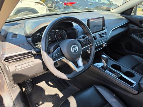 Used 2021 Nissan Altima 2.5 SR image 4