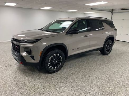 New 2026 Chevrolet Traverse Z71 w/ Driver Confidence Package image 3