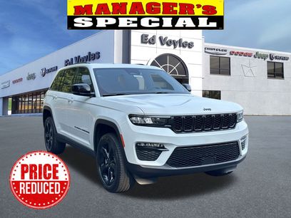New 2025 Jeep Grand Cherokee Limited w/ Black Appearance Package