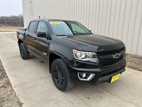 Used 2016 Chevrolet Colorado Z71 w/ Z71 Midnight Edition image 1