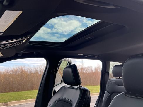 Used 2024 Jeep Grand Cherokee Altitude image 20