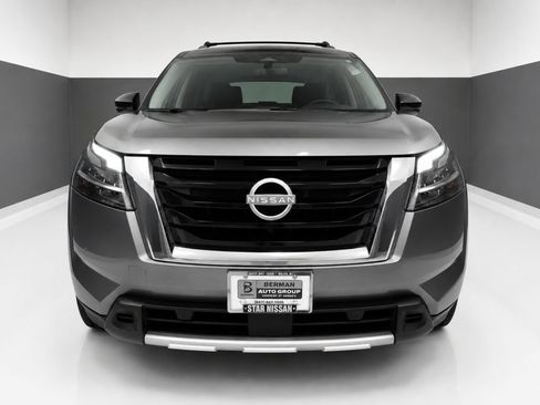 Certified 2024 Nissan Pathfinder SL w/ SL Premium Package AWD/4WD image 6