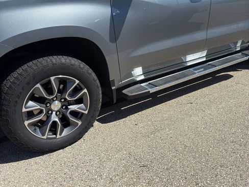 Used 2024 Chevrolet Silverado 1500 LT AWD/4WD image 3