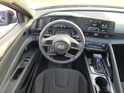 New 2026 Hyundai Elantra SEL Sport Premium FWD image 3