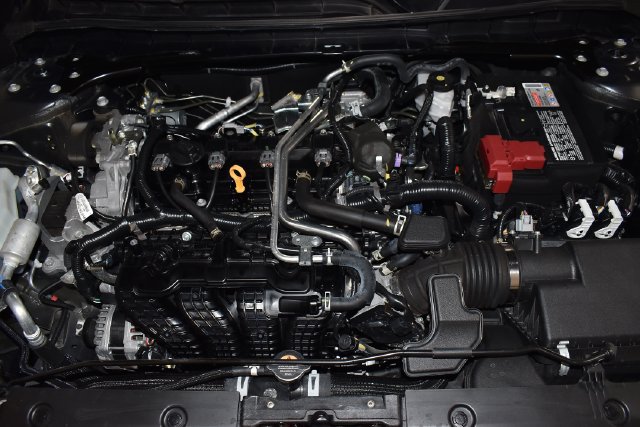 Used 2025 Nissan Altima 2.5 SV FWD image 13