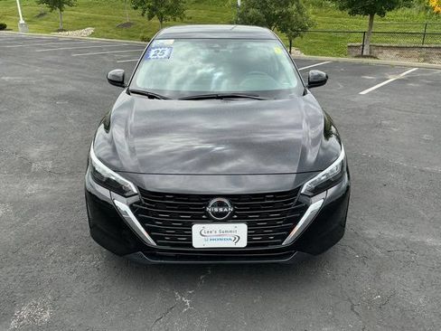 Used 2025 Nissan Sentra S FWD image 9