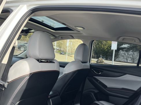 Used 2022 Subaru Crosstrek 2.5i Limited w/ Moonroof Package 2 image 16