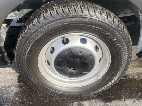 Used 2023 Ford Transit 250 T-250 148 Hi Rf 9070 GVWR RWD image 39