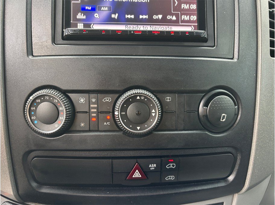 Used 2014 Mercedes-Benz Sprinter 3500 image 23