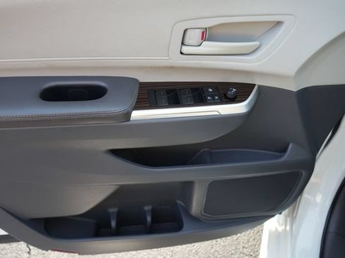 Used 2021 Toyota Sienna LE FWD image 23