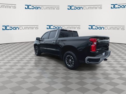 Used 2022 Chevrolet Silverado 1500 LTZ image 9